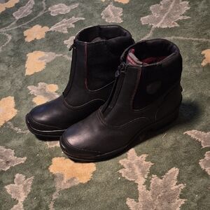 Ariat Men's Black and Red Rain Boots